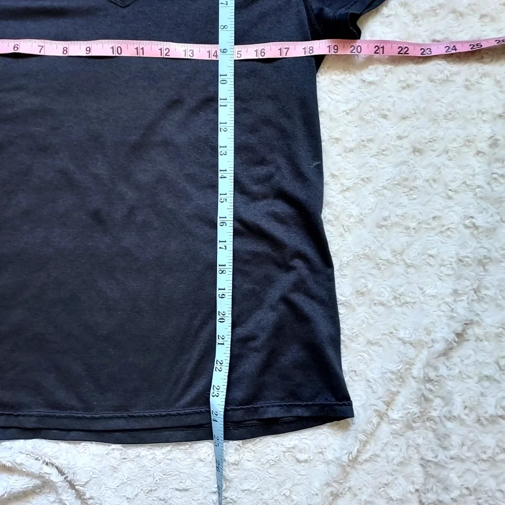 Nike Black Dri Fit V-neck wicking workout T-shirt Large Gym Yoga